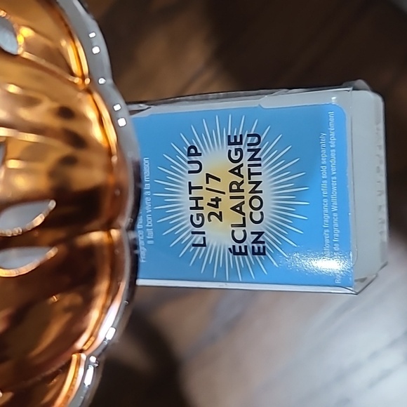 Pumpkin Wallflowers🎃 - Picture 4 of 5